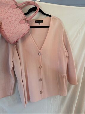 Jones New York Light Pink V-Neck Long Sleeve Button Cardigan